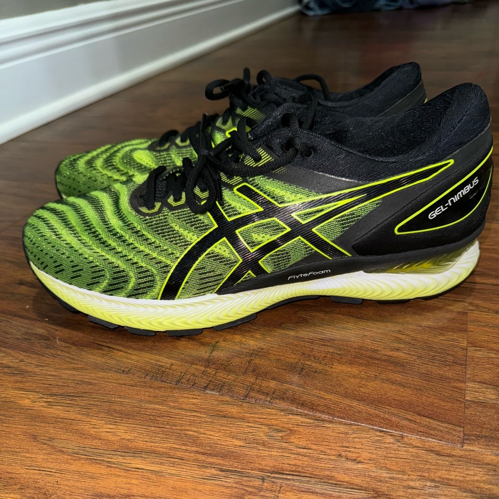 Size 11 - ASICS Gel Nimbus 22 Safety Yellow Black